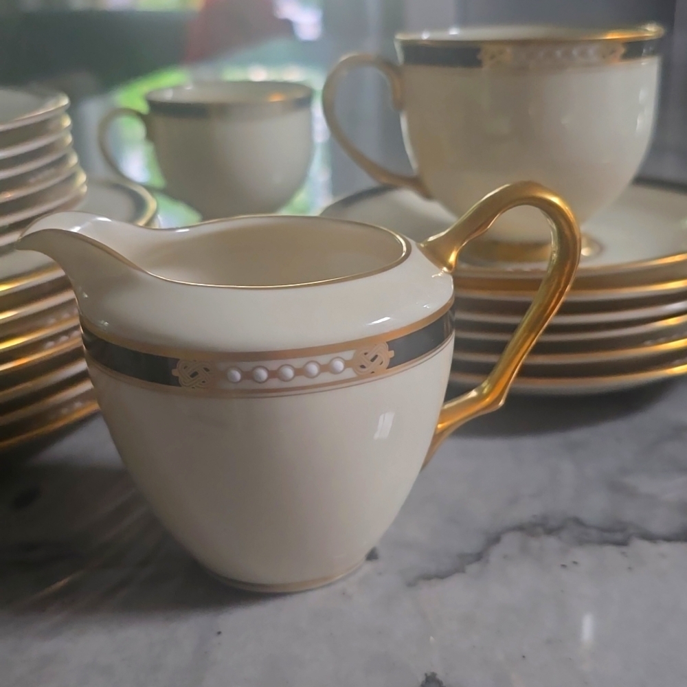 Lenox Hancock Presidential 6, 5 Piece Gold and White Dinnerware Set, 30 Pieces - Picture 7 of 7